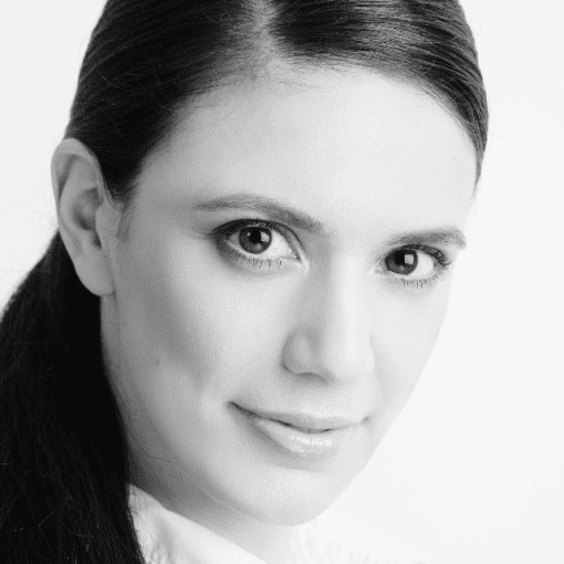 Сакавич Нора